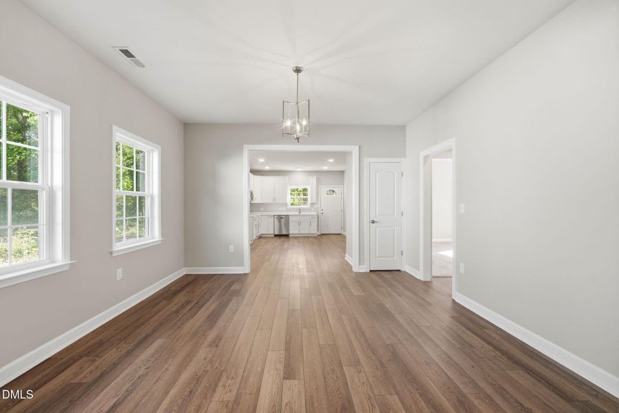 8-web-or-mls-ROB04976