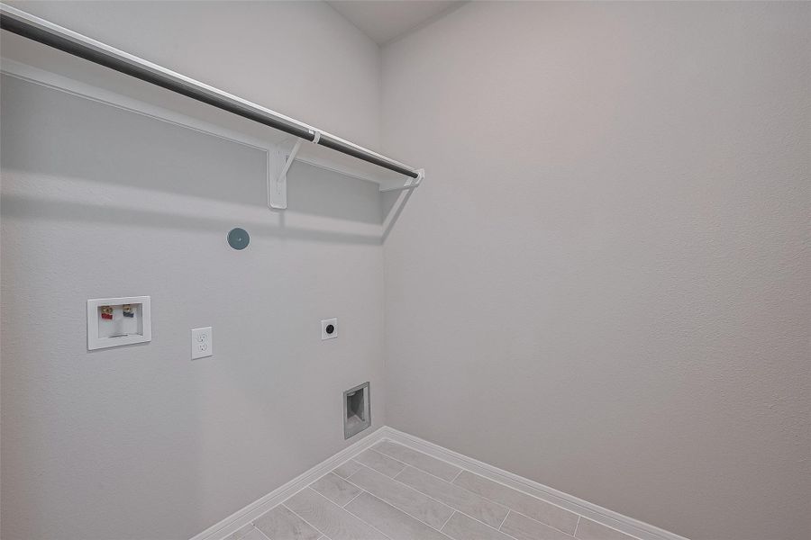 Spacious, unfurnished interior of a new home in River Ranch, Dayton (Image 18).