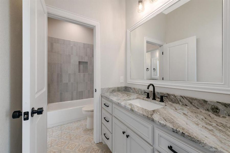 Furnished interior view inside a new home in , Waco (Image 11).
