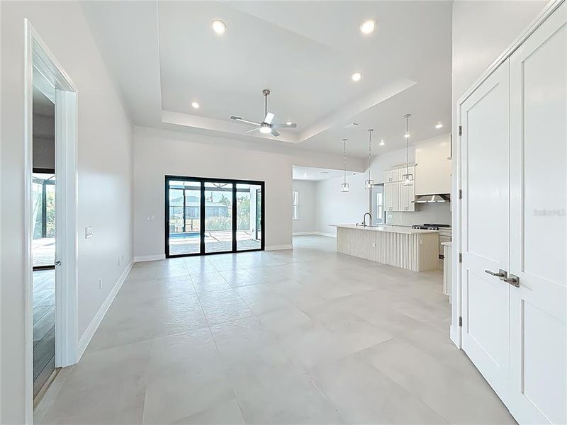 Spacious, unfurnished interior of a new home in , Port Charlotte (Image 51).