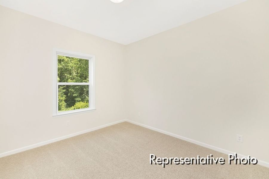 Spacious, unfurnished interior of a new home in Lake Royale, Louisburg (Image 18).