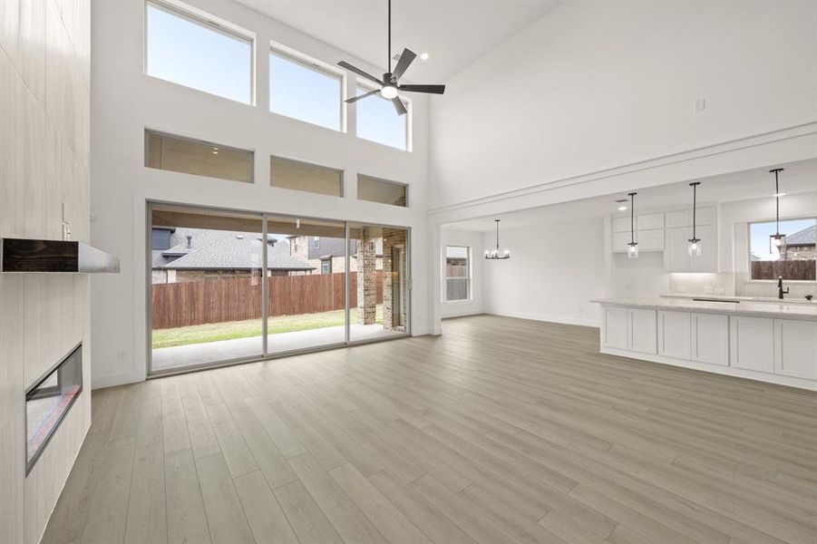 Spacious, unfurnished interior of a new home in High Country, Burleson (Image 29).