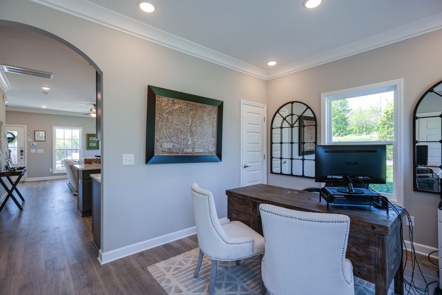 Representative furnished interior of a home built from the Annapolis by Parkside Builders in Oxford Station, Gallatin (Image 16).