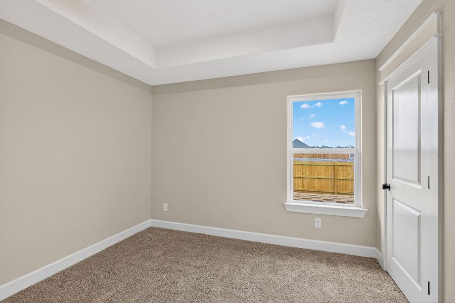 Spacious, unfurnished interior of a new home in , Snook (Image 33).