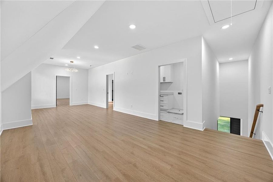 Spacious, unfurnished interior of a new home in , Auburn (Image 22).