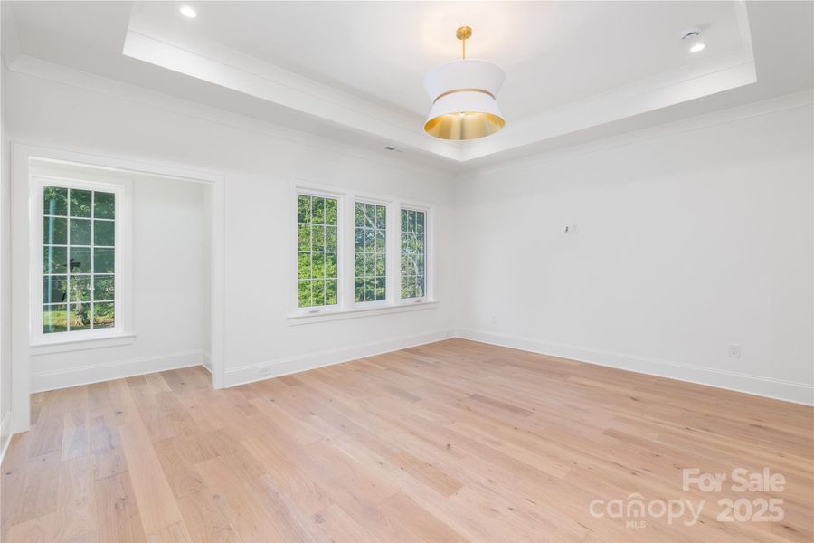 Spacious, unfurnished interior of a new home in , Charlotte (Image 23).