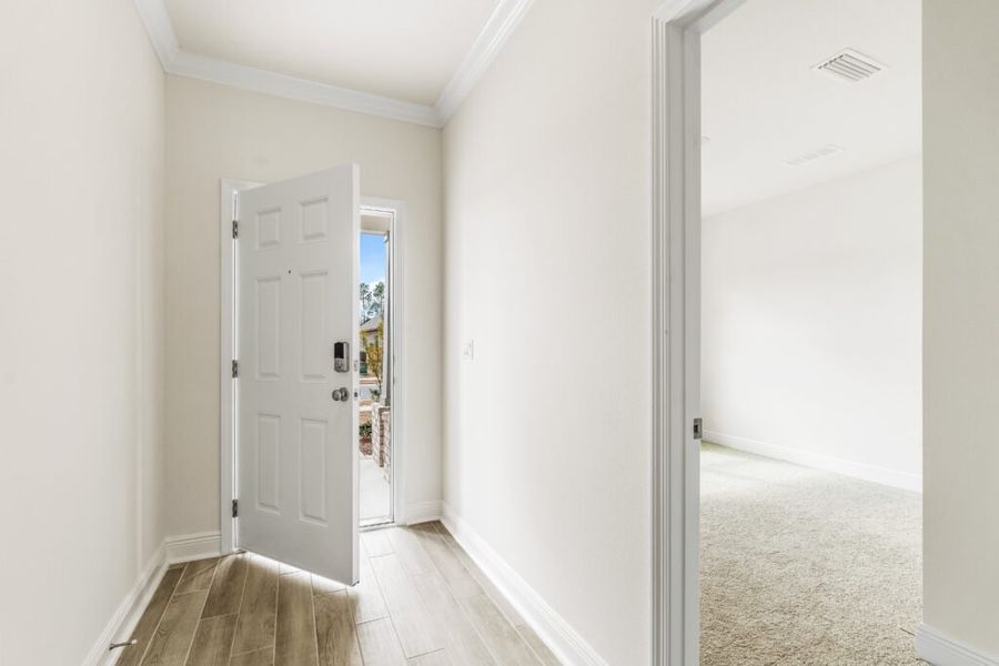 Spacious, unfurnished interior of a new home in Natureview, Freeport (Image 38).