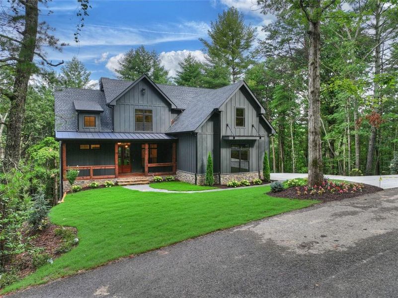 Front exterior of a new home in , Ellijay, GA, highlighting curb appeal (Image 26). Front exterior of a new home in , Ellijay, GA, highlighting curb appeal (Image 26).