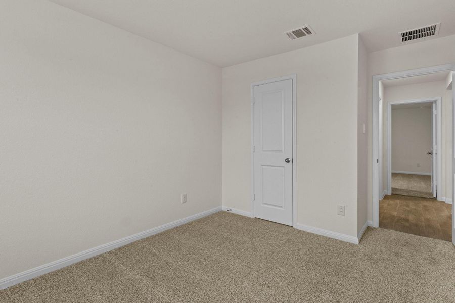 Spacious, unfurnished interior of a new home in Trace, San Marcos (Image 13).