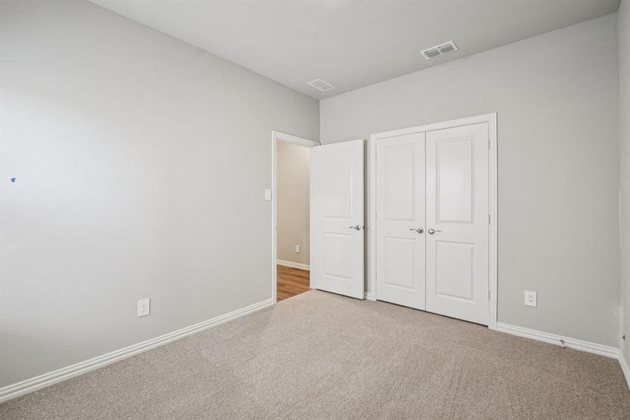 Photo is not of the actual home, but is an inspirational photo of builder’s model home and may depict options, furnishings, and/or decorator features that are not included. Photo is not of the actual home, but is an inspirational photo of builder’s model home and may depict options, furnishings, and/or decorator features that are not included.