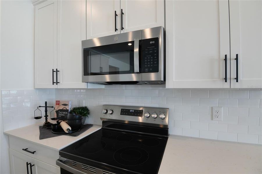 Furnished interior view inside a new home in , Winter Haven (Image 6).