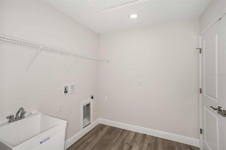 Spacious, unfurnished interior of a new home in Mirada, San Antonio (Image 27). Spacious, unfurnished interior of a new home in Mirada, San Antonio (Image 27).