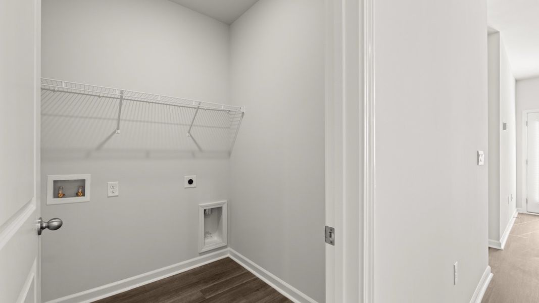 Spacious, unfurnished interior of a new home in Byrd Village, Graniteville (Image 14).