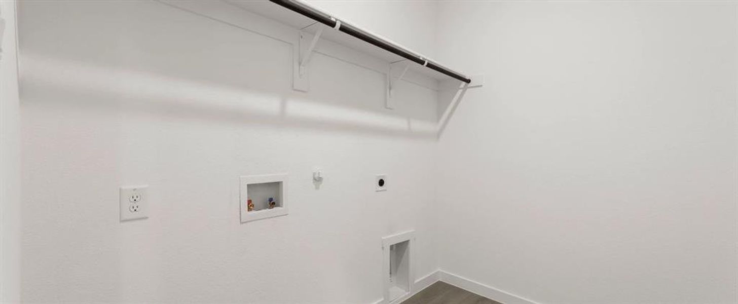 Spacious, unfurnished interior of a new home in Meadow Park, Melissa (Image 24). Spacious, unfurnished interior of a new home in Meadow Park, Melissa (Image 24).