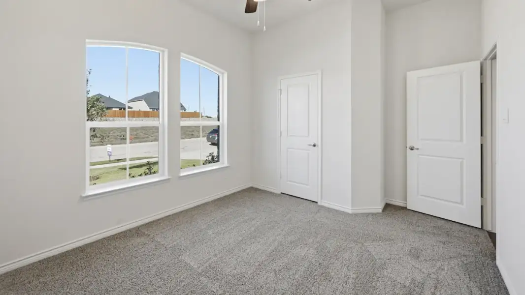 Spacious, unfurnished interior of a new home in Madera, Royse City (Image 26).