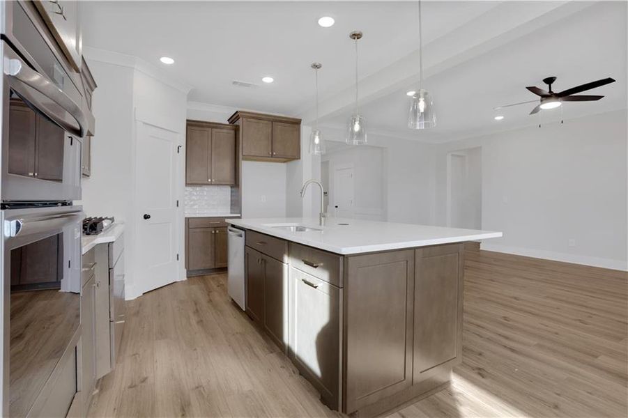 Furnished interior view inside a new home in Twin Lakes, Hoschton (Image 11).