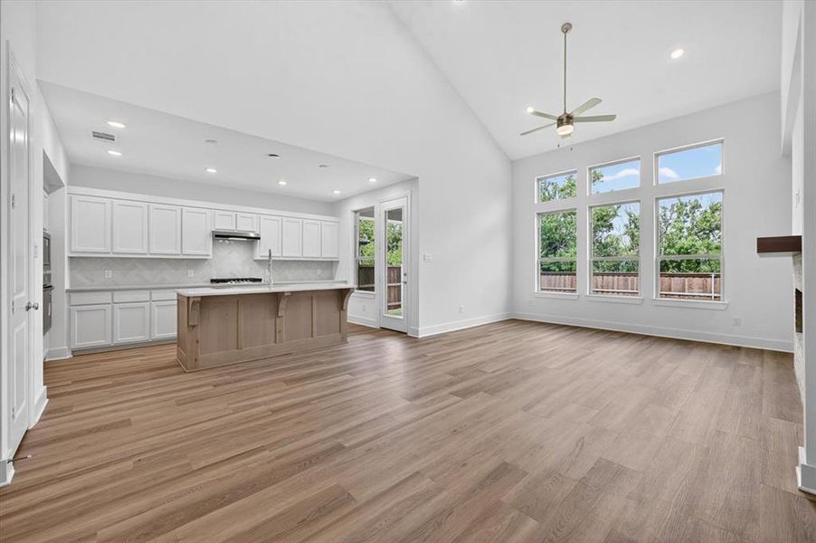 Spacious, unfurnished interior of a new home in Sonoma Verde, McLendon-Chisholm (Image 11). Spacious, unfurnished interior of a new home in Sonoma Verde, McLendon-Chisholm (Image 11).