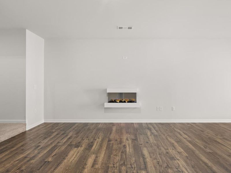 Spacious, unfurnished interior of a new home in Mountain Park, Dahlonega (Image 18).