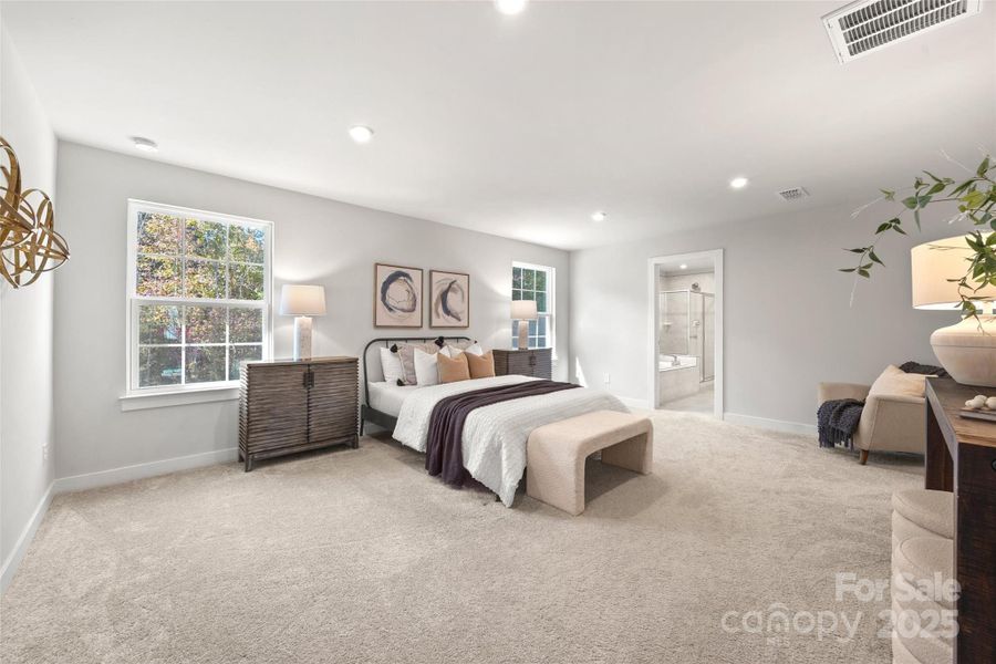 Massive primary suite Massive primary suite