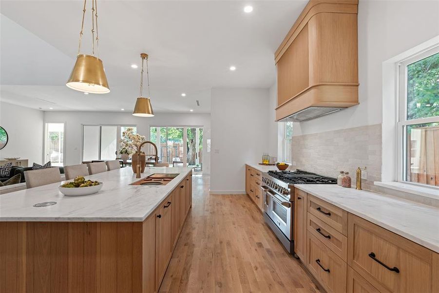 Furnished interior view inside a new home in , Dallas (Image 7).