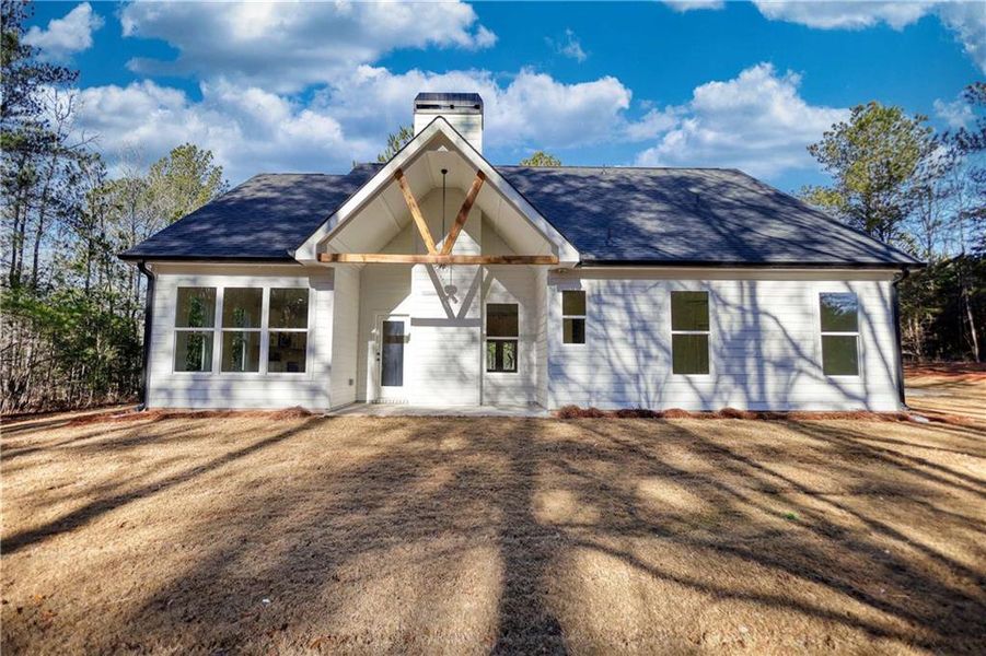 Exterior details and patio area of a home in , Mansfield (Image 37).