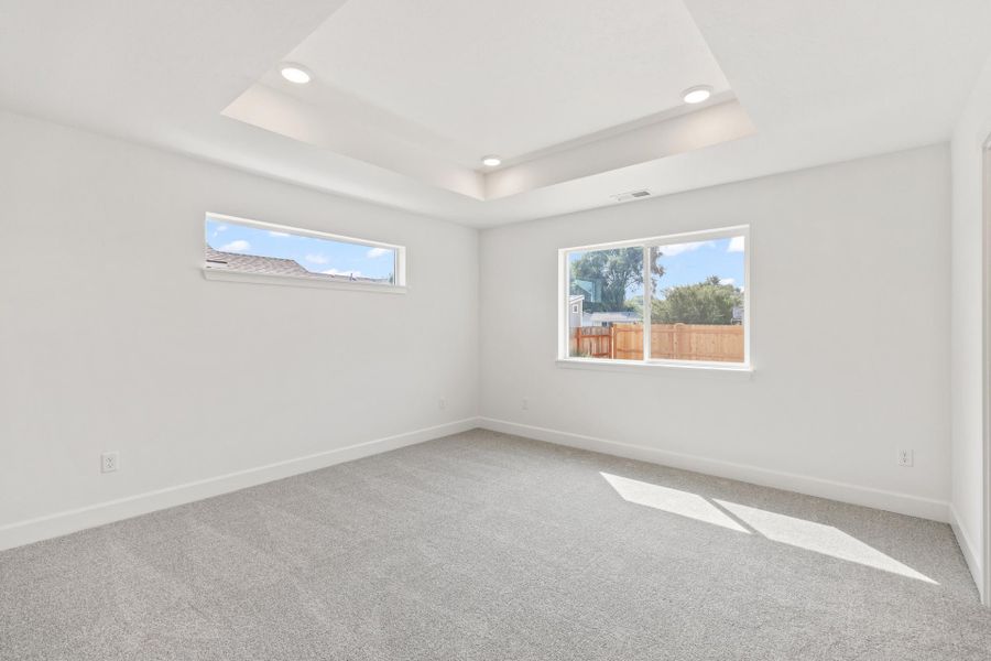 Spacious, unfurnished interior of a new home in Willowbrook, Madras (Image 17). Spacious, unfurnished interior of a new home in Willowbrook, Madras (Image 17).