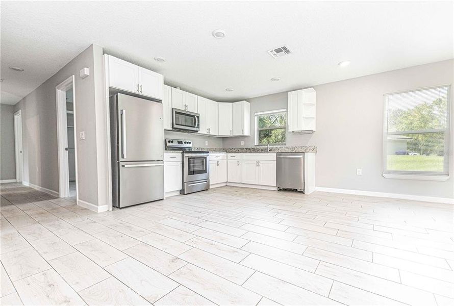 Image 21 of a home in .