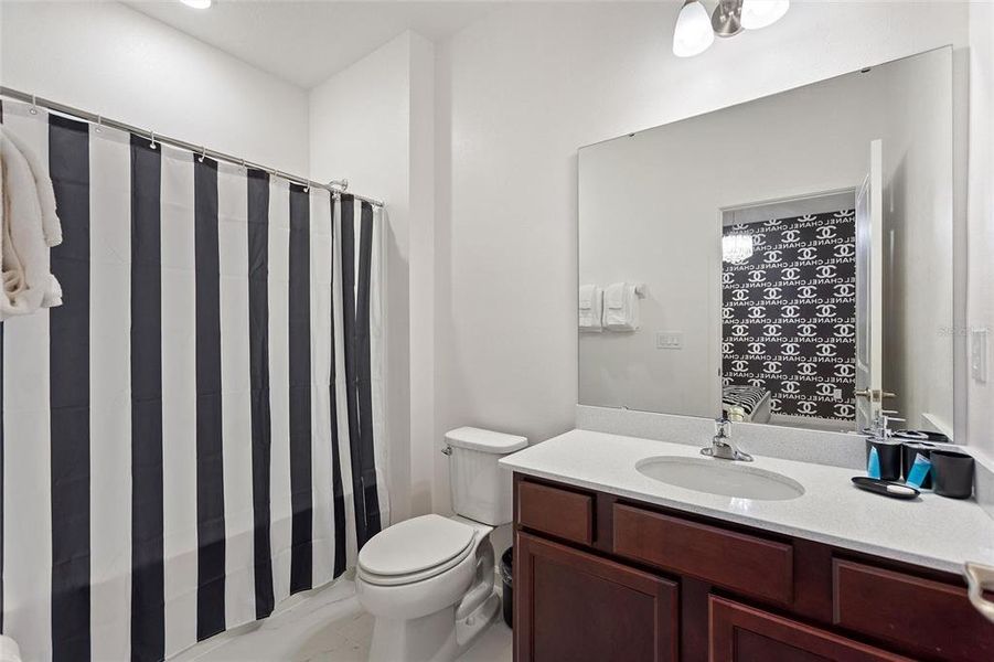 Furnished interior view inside a new home in , Kissimmee (Image 15).