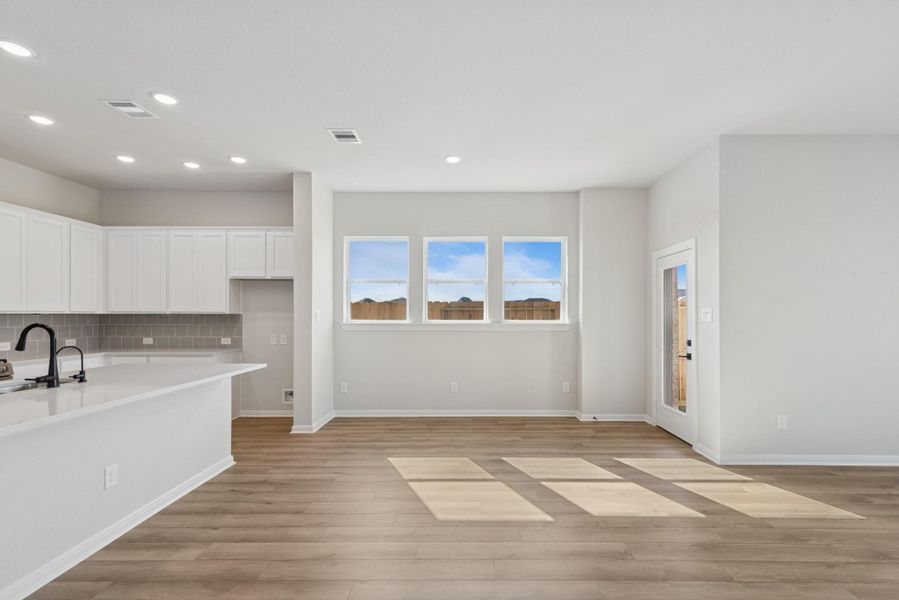 Spacious, unfurnished interior of a new home in Jubilee, Hockley (Image 30).