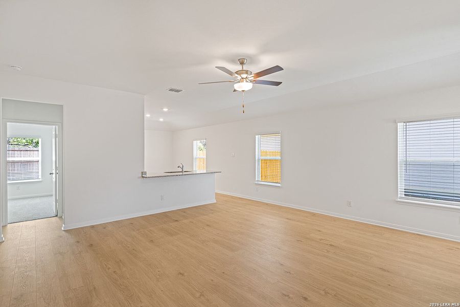 Spacious, unfurnished interior of a new home in Preserve at Medina, Von Ormy (Image 7).
