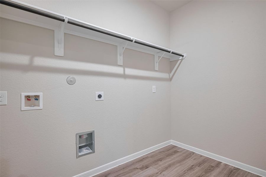 Furnished interior view inside a new home in La Segarra, Brookshire (Image 27).