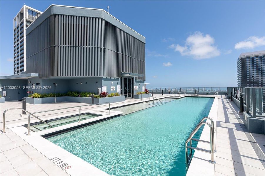 Condo located in Miami, FL showcasing its design and architecture (Image 25). Condo located in Miami, FL showcasing its design and architecture (Image 25).