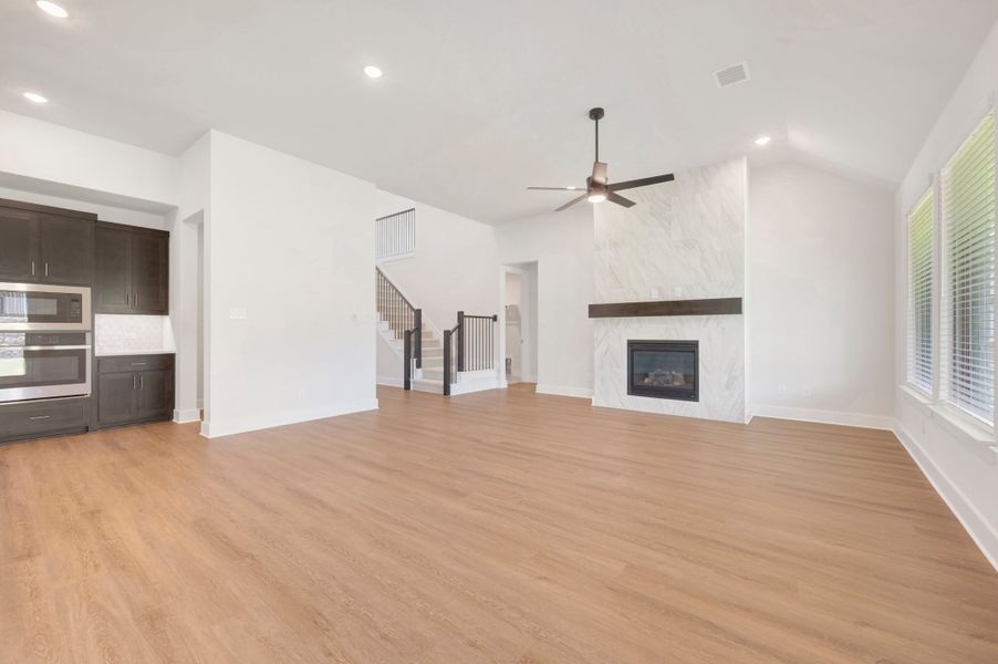 Spacious, unfurnished interior of a new home in View at the Reserve, Mansfield (Image 16).