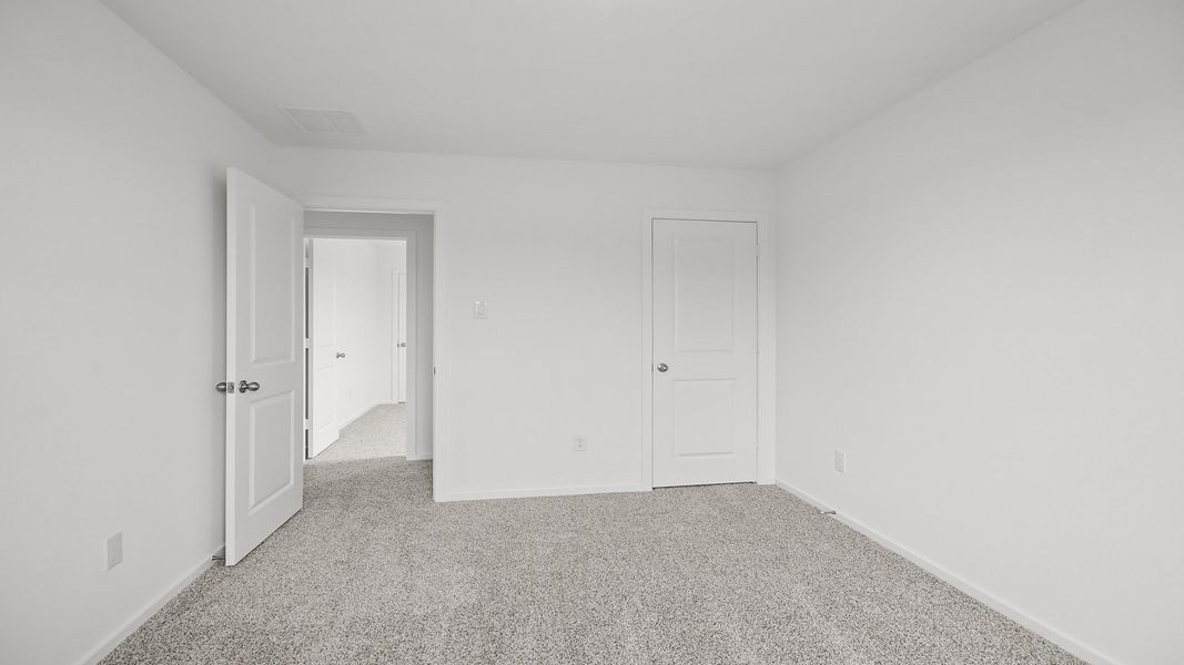 Representative unfurnished interior of a home built from the Callahan by D.R. Horton in Mill Creek, Magnolia (Image 20).