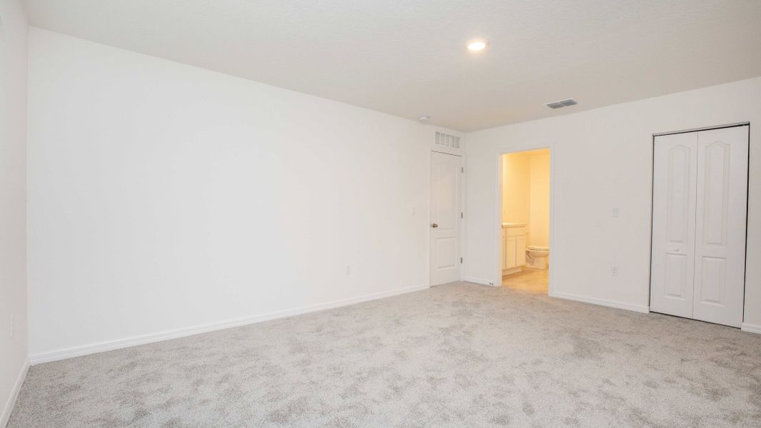 Representative unfurnished interior of a home built from the Violet by Maronda Homes in Coastal Communities, Edgewater (Image 18).
