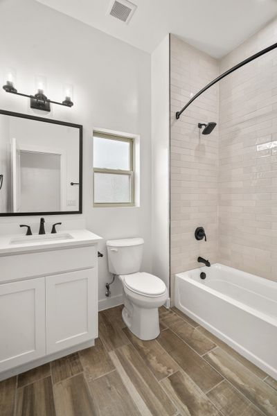 Representative furnished interior of a home built from the Sand Hills by LEH. Homes in Tierra Del Este 90, El Paso (Image 14). Representative furnished interior of a home built from the Sand Hills by LEH. Homes in Tierra Del Este 90, El Paso (Image 14).