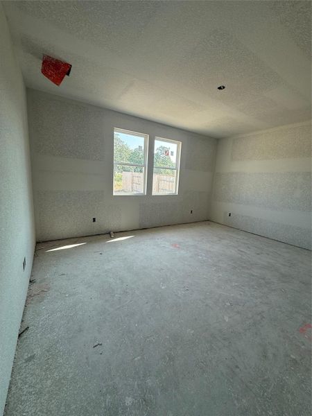 Spacious, unfurnished interior of a new home in Berry Creek Highlands, Georgetown (Image 15).