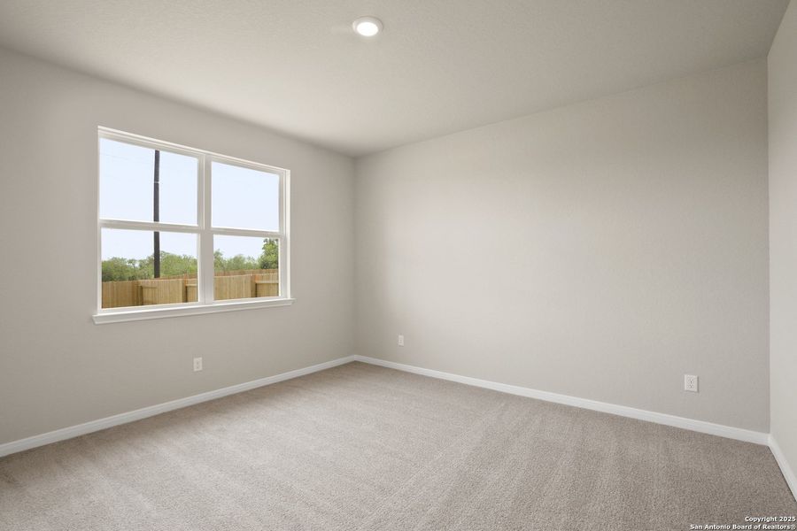 Spacious, unfurnished interior of a new home in Hickory Ridge, Elmendorf (Image 20).