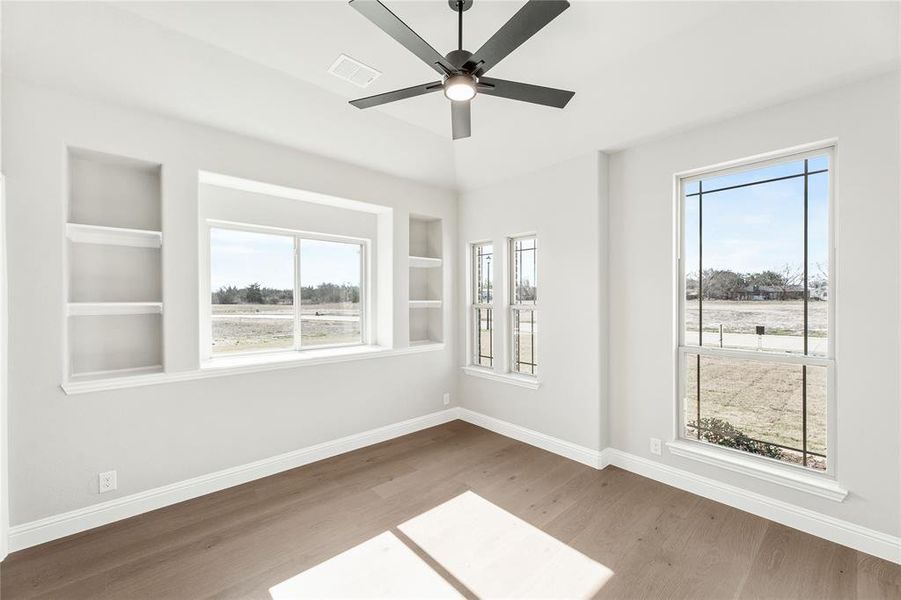 Spacious, unfurnished interior of a new home in Crystal Lake Estates, Red Oak (Image 18).