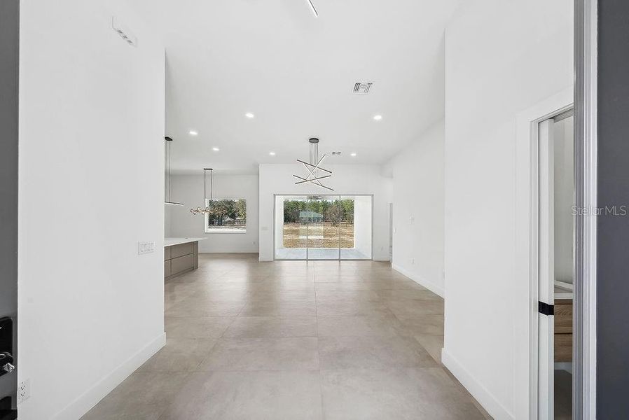 Spacious, unfurnished interior of a new home in , Ocala (Image 42).