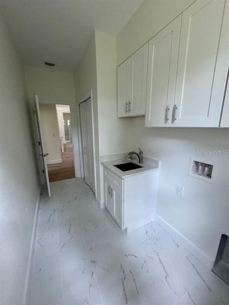 Image 11 of a home in .