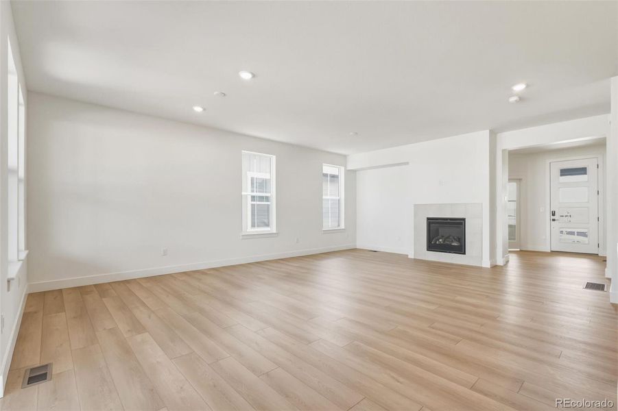 Spacious, unfurnished interior of a new home in Farmlore, Brighton (Image 24).