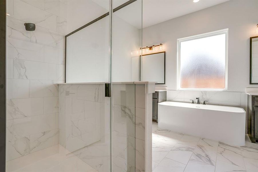 Furnished interior view inside a new home in Pecan Grove, Burleson (Image 17). Furnished interior view inside a new home in Pecan Grove, Burleson (Image 17).