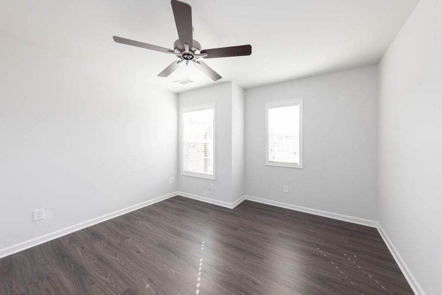 Spacious, unfurnished interior of a new home in , Suwanee (Image 20).