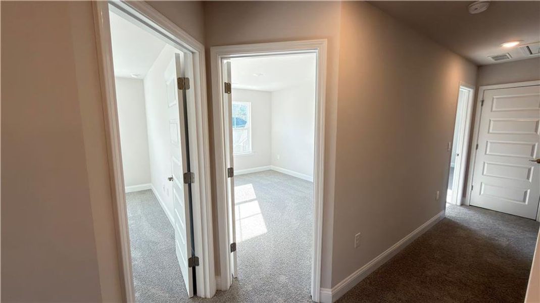 Spacious, unfurnished interior of a new home in Habersham Meadows, Demorest (Image 18).