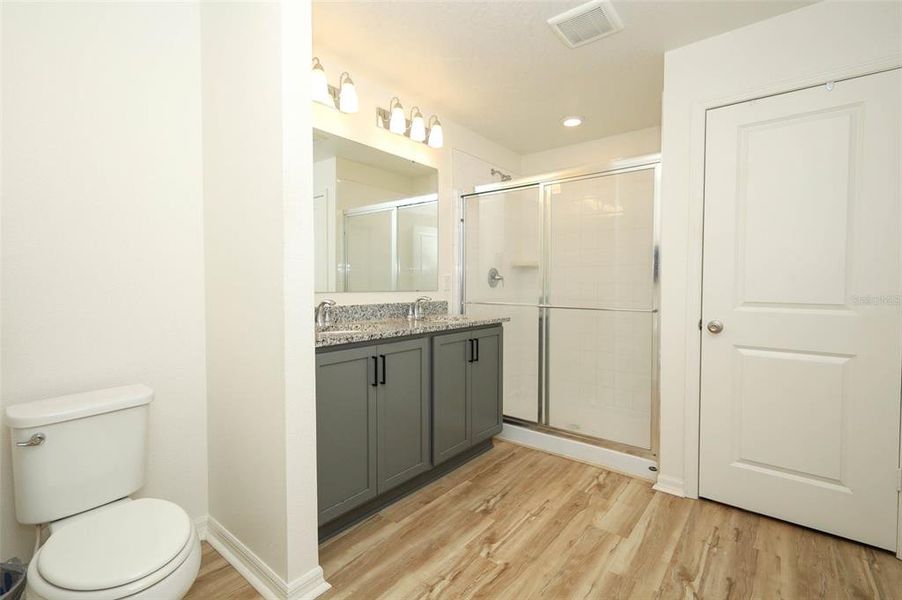 Furnished interior view inside a new home in The Reserve at Lake Ridge II, Minneola (Image 25).