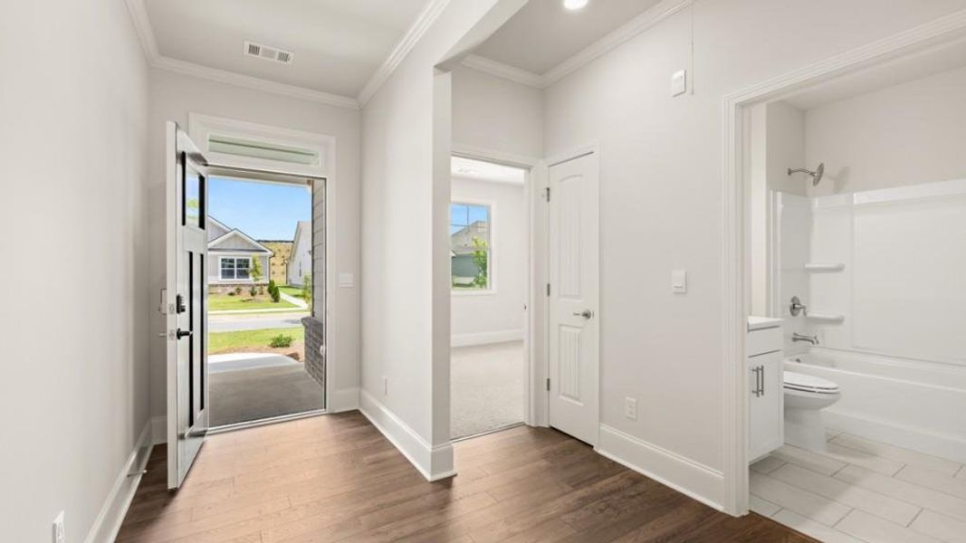 Spacious, unfurnished interior of a new home in Hamptons at Riverwood North, Dallas (Image 16).