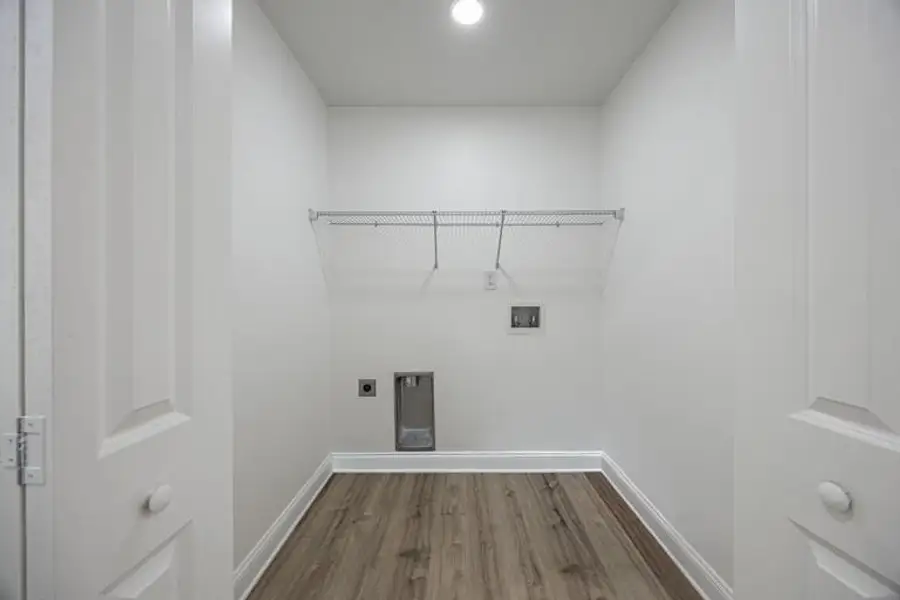 Spacious, unfurnished interior of a new home in , Atlanta (Image 27). Spacious, unfurnished interior of a new home in , Atlanta (Image 27).