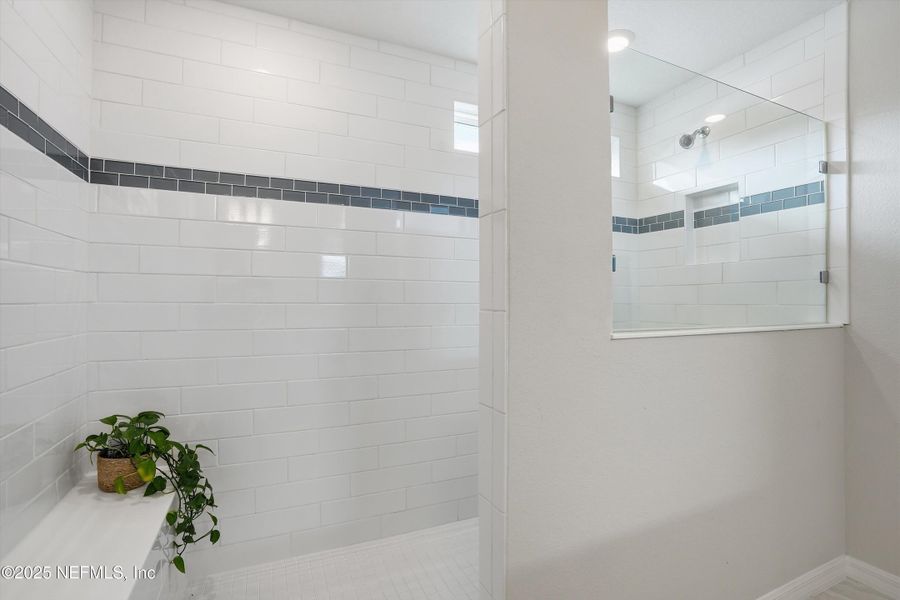 Close-up of interior finishes inside a home in , Middleburg (Image 22).