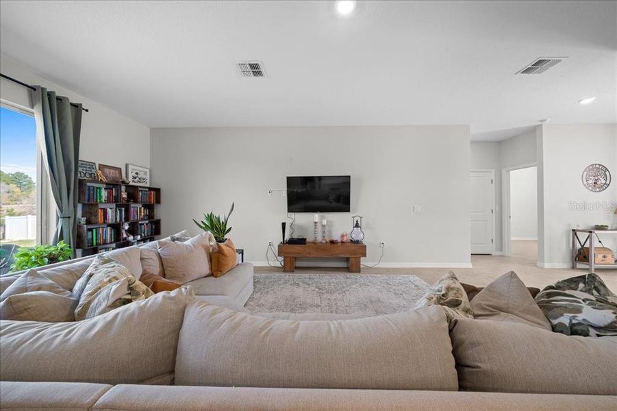 Furnished interior view inside a new home in Ocala, Ocala (Image 38).